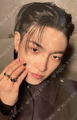 ATEEZ [GOLDEN HOUR : Part.4] POP-UP STORE CARABINER KEYCHAIN HONGJOONG photocard image