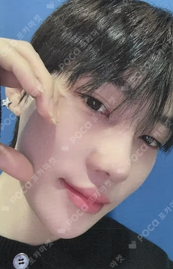 Unexpected YIZHIYU NEW photocard image