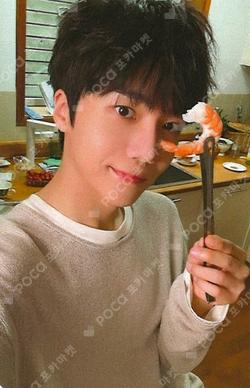 Luv 2 Much KiTbetter JINHO photocard image