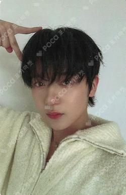 X SHOP X OX:N PHOTOBOOK YECHAN photocard image