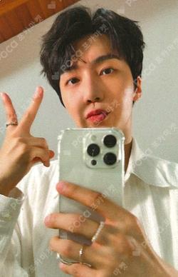 Luv 2 Much KiTbetter JINHO photocard image