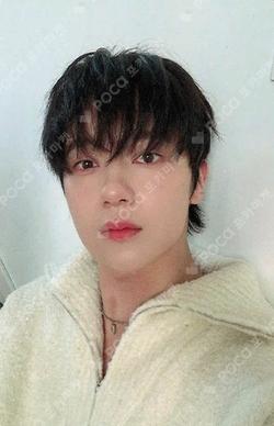 X SHOP X OX:N PHOTOBOOK YECHAN photocard image