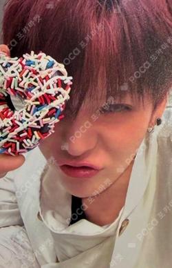 TREASURE × HAPIDANBUI CAFE OSAKA YOSHI photocard image