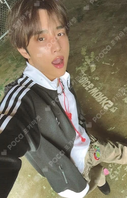 2026 SEASON’S GREETINGS [SKATER BOYZ] PRE-ORDER EVENT SUNWOO photocard image