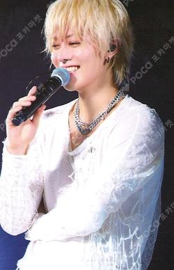 NEO CITY : JAPAN - THE UNITY PHOTO GALLERY @XYZ POP-UP RANDOM PHOTOCARD YUTA photocard image