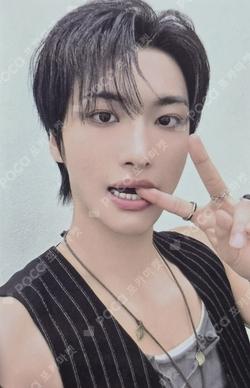 2025 ATEEZ WORLD TOUR [TOWARDS THE LIGHT : WILL TO POWER] FINALE IN SEOUL [PLAYCODE] TOKTOQ SHOP SEONGHWA photocard image