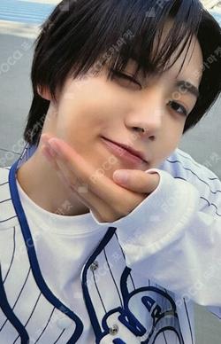 WHO WE ARE WITHMUU WOONGKI photocard image