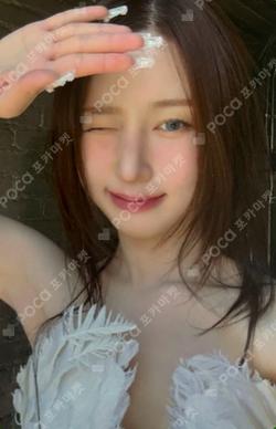 Blue Valentine EVERLINE HAEWON photocard image