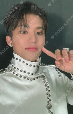 REBOOT PHOTOBOOK Ver. KTOWN4U LUCKY DRAW PARK JEONG WOO photocard image