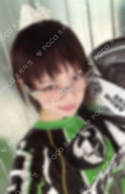 ILLIT MOKA photocard image