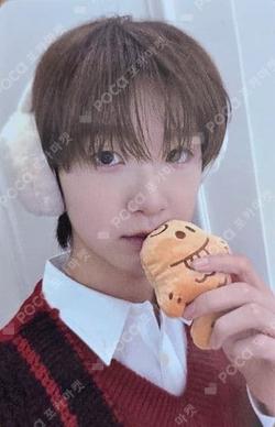 LOUD & PROUD MUSICART KYRELL photocard image