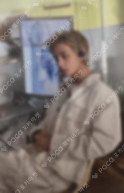 Layover OVERSIZED T-SHIRT (GRAY TAN) V photocard image