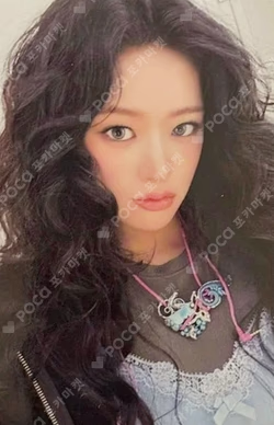 REVIVE+ SOUND WAVE YUJIN photocard image