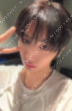 The Action YIZHIYU TAESAN photocard image