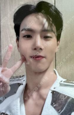 THE X Hellolive shop SHOWNU photocard image