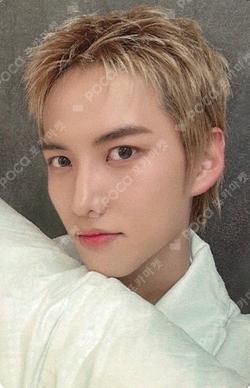 Trophy Hellolive shop Cho Seong Il photocard image