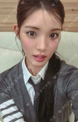 Pocamarket, Hearts2Hearts YUHA FOCUS QQ MUSIC K-pop Photocard
