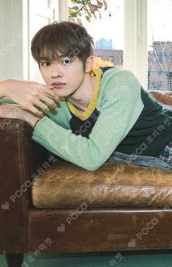 RIIZE SUNGCHAN photocard image