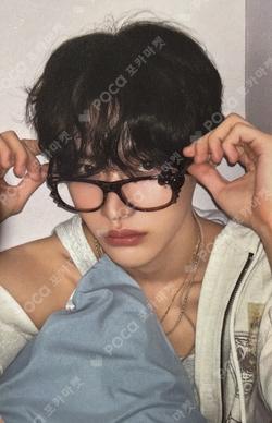 2026 SEASON'S GREETINGS MINI PHOTO BOOK SET WONBIN photocard image