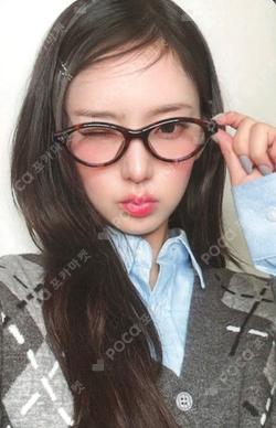 2026 SEASON'S GREETINGS [KiiiKiii POP INTO COMIC] PRE-ORDER EVENT