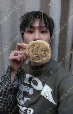 CALL ME BACK BROADCAST TAEHUN photocard image