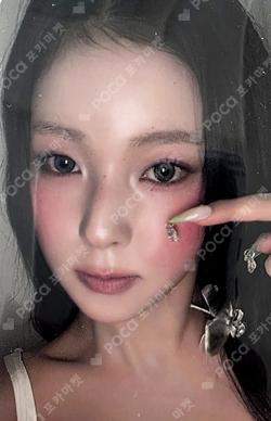 Blue Valentine Target Exclusive KYUJIN photocard image