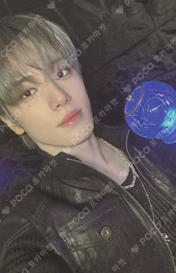 CLOSE YOUR EYES OFFICIAL LIGHT STICK