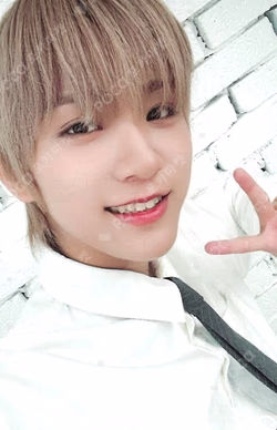 2026 SEASON'S GREETINGS [HELLO CLASSMATE] Daisuke photocard image