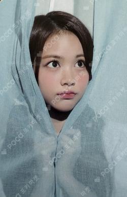 2026 SEASON'S GREETINGS RANDOM TRADING CARD SET A ver. Carmen photocard image