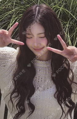 2026 SEASON'S GREETINGS RANDOM TRADING CARD SET B ver.