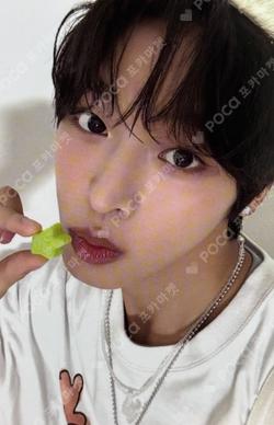 2026 SEASON'S GREETINGS PHOTO PACK RIKU photocard image