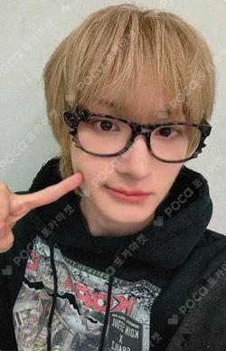 My First Flip APPLEMUSIC Donghwa photocard image