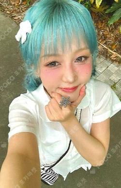 2026 SEASON'S GREETINGS [BETWEEN FRIENDS&FOREVER] SOUND WAVE HIKARU photocard image