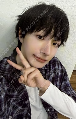 Kick Out, Flip Now! IDOUSTAGE WINNER Donghwa photocard image