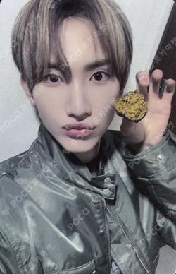 HOUSE OF TRICKY : WRECKING THE HOUSE fromm store SEEUN photocard image