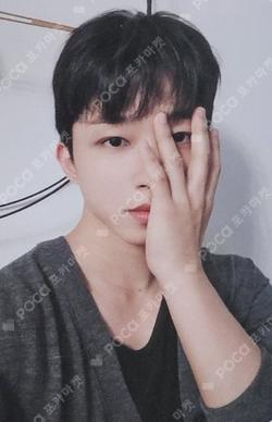 2026 SEASON'S GREETINGS [Re : Member] SOUND WAVE SEO DONG SUNG photocard image