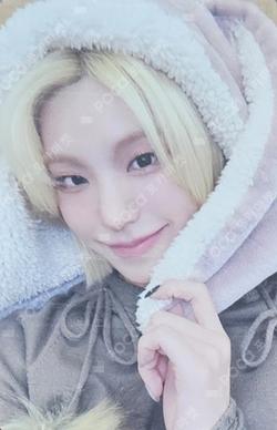 TUNNEL VISION MAKESTAR YEJI photocard image