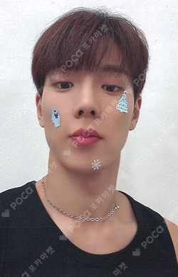 THE X MAKESTAR SHOWNU photocard image