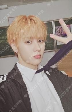 NCT KUN photocard image