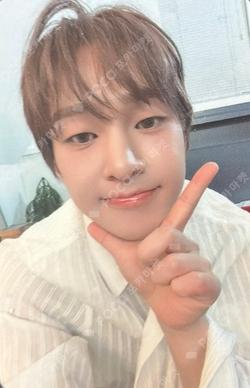 TOUGH LOVE BROADCAST ONEW photocard image