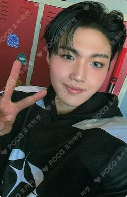 TREASURE 2025 SEASON’S GREETINGS KTOWN4U POP-UP STORE LUCKY DRAW DOYOUNG photocard image