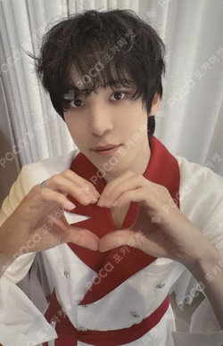 ATEEZ X ANITEEZ POP-UP EXHIBITION & STORE ANITEEZ IN THE CALLING PVC POCKET SHOULDER BAG YUNHO photocard image