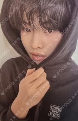 CLOSER TO MY ARCHIVE HOODIE Jeon Minwook photocard image