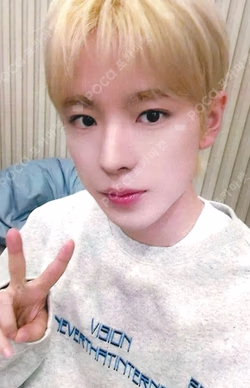 COLOR KMS YUSHI photocard image