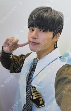 ATEEZ WOOYOUNG photocard image
