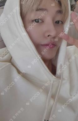 Temperature of Love 21℉ ver. Yoon Ji Sung photocard image