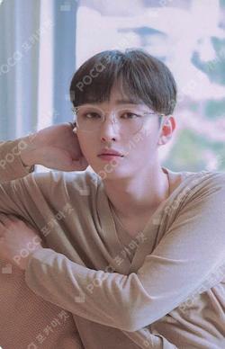 2024 YOON JISUNG 1ST CONCERT [MIRO : PROLOGUE]  TRADING PHOTOCARD Yoon Ji Sung photocard image