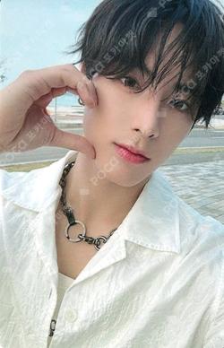 a;effect YIZHIYU ERIC photocard image