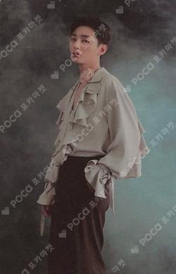 2024 YOON JISUNG 1ST CONCERT [MIRO : PROLOGUE]  TRADING PHOTOCARD Yoon Ji Sung photocard image