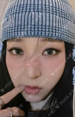 laundri b.stage+ LUCKY DRAW Moon Byul photocard image